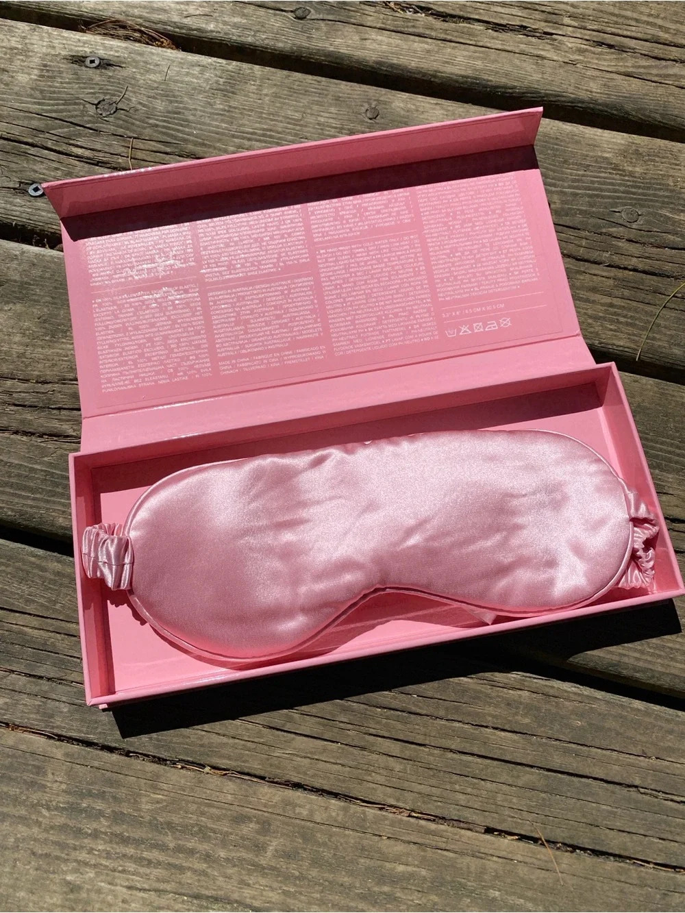 Slip - Pink Pure Silk Sleep Mask Boxed - Picture 4 of 6